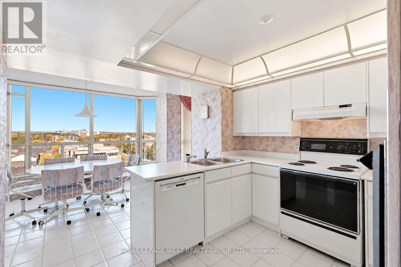 940 - 7300 Yonge Street, Vaughan (Crestwood-Springfarm-Yorkhill), Ontario  L4J 7Y5 - Photo 6 - N14102350