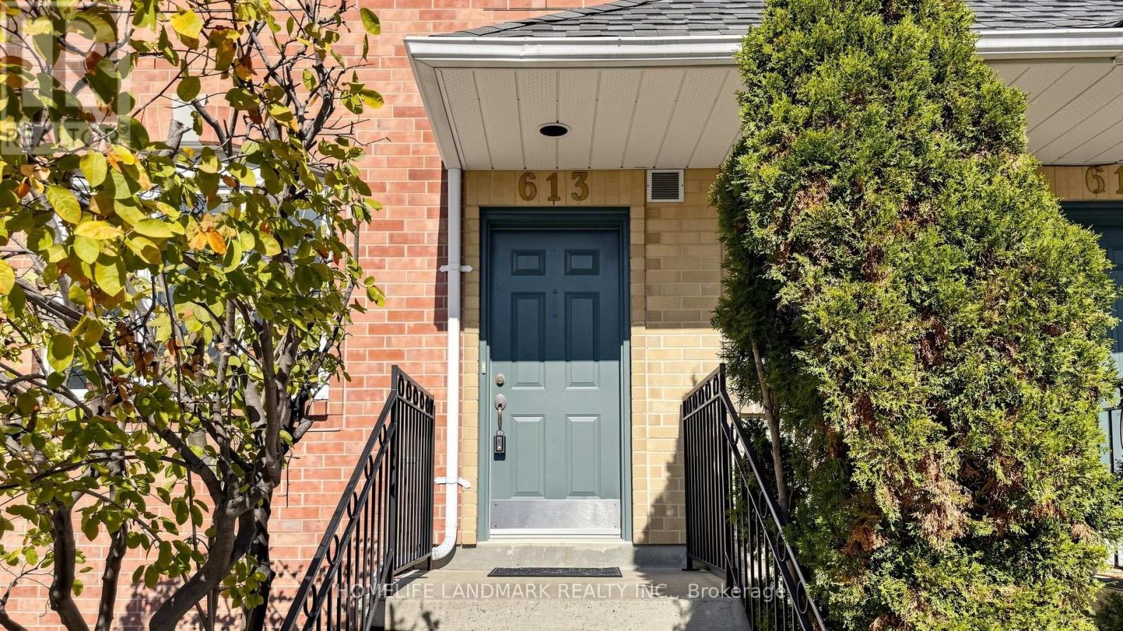613 - 75 Weldrick Road E, Richmond Hill, Ontario  L4C 0H9 - Photo 3 - N14102436
