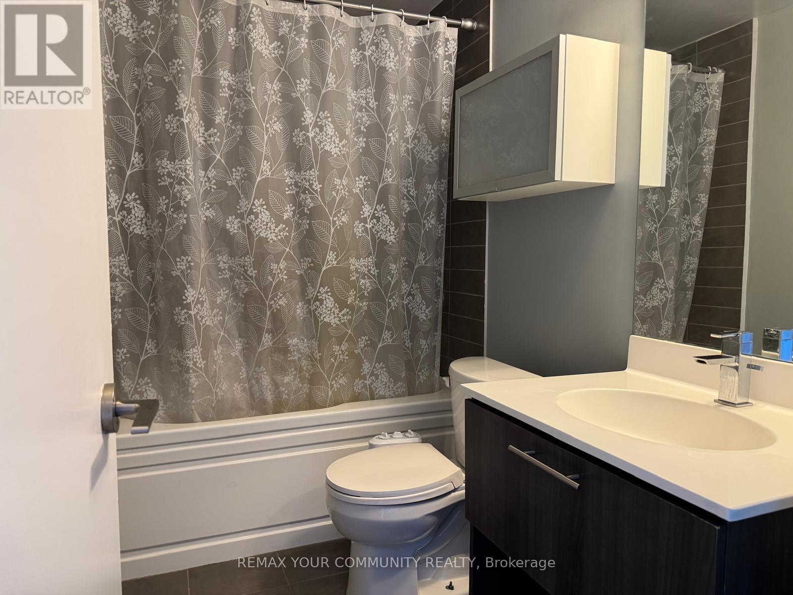 827 - 120 Dallimore Circle, Toronto, Ontario  M3C 4J1 - Photo 11 - C14096750