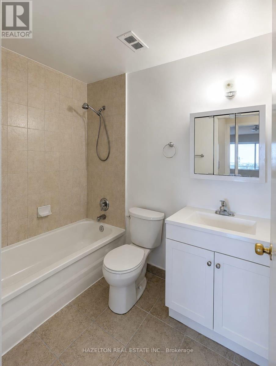 704 - 1665 Bloor Street E, Mississauga, Ontario  L4X 1S4 - Photo 10 - W14102442