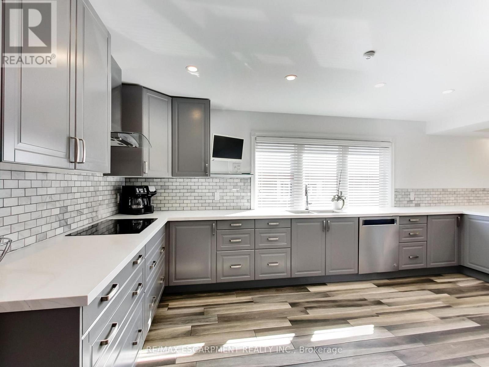 2384 Headon Road, Burlington, Ontario  L7M 3Y4 - Photo 14 - W14102498