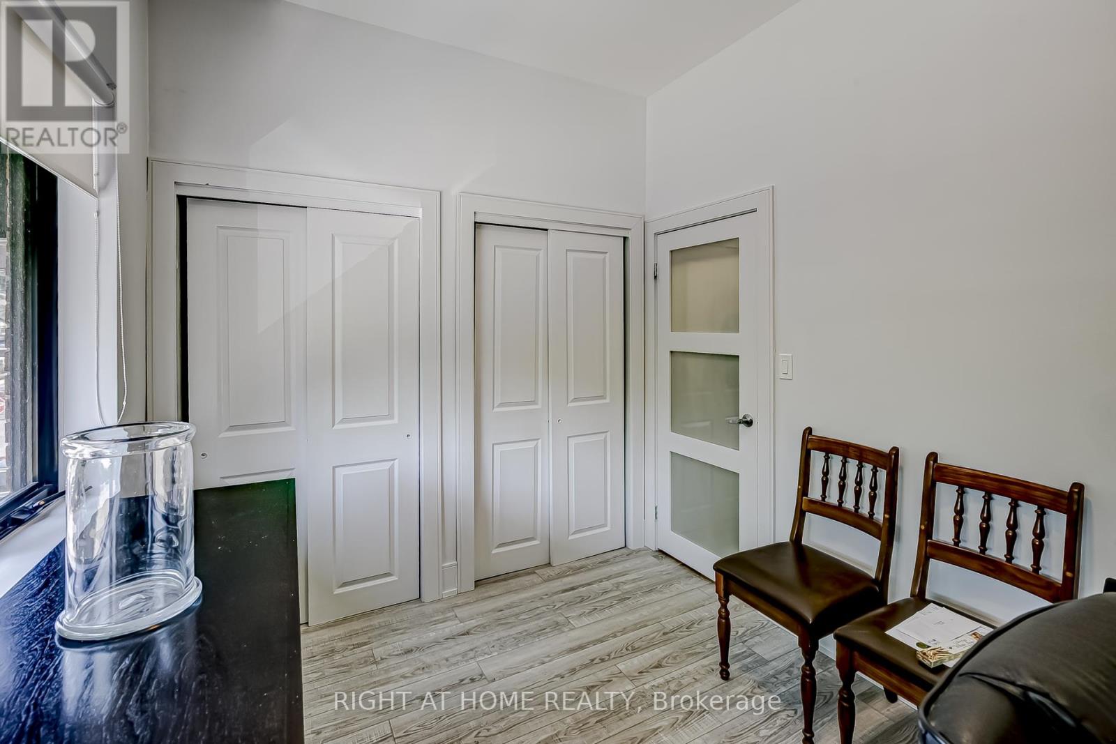 181 Lakeshore Road E, Mississauga, Ontario  L5G 1G2 - Photo 20 - W14102504