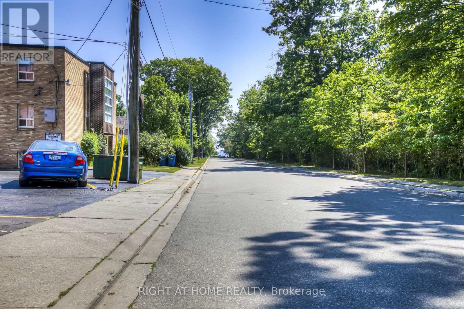 181 Lakeshore Road E, Mississauga, Ontario  L5G 1G2 - Photo 6 - W14102504