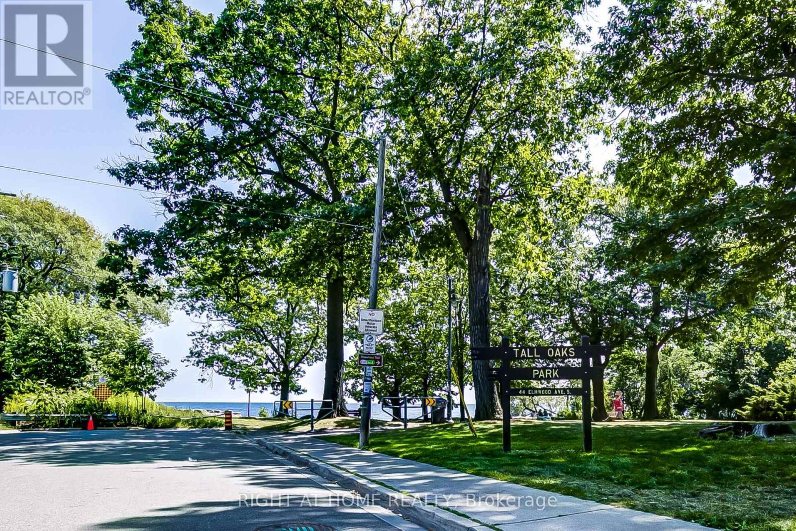 181 Lakeshore Road E, Mississauga, Ontario  L5G 1G2 - Photo 7 - W14102504