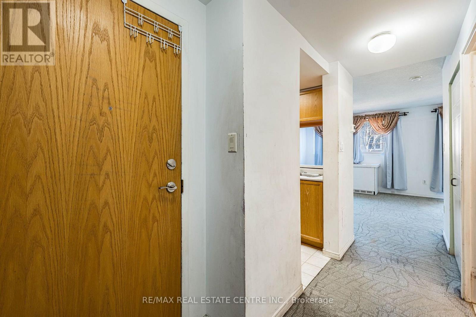 101 - 8351 Mclaughlin Road S, Brampton, Ontario  L6Y 4H8 - Photo 4 - W14102568
