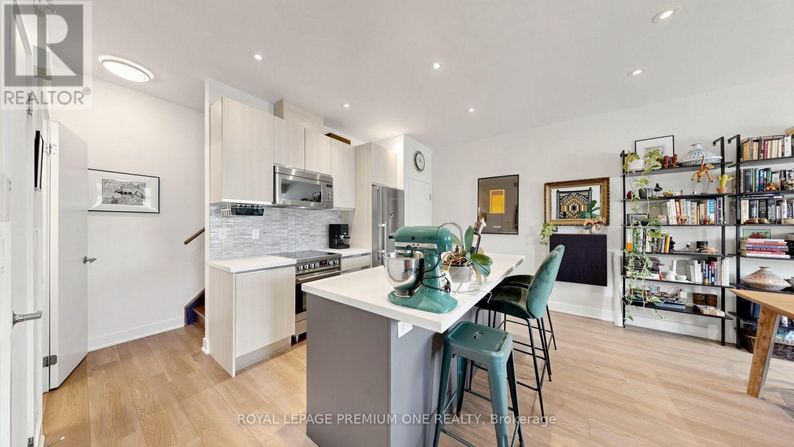 203 - 441 Jane Street, Toronto, Ontario  M6S 3Z9 - Photo 8 - W14102604