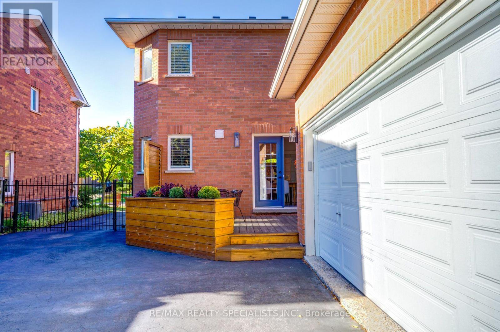 126 Westchester Road, Oakville, Ontario  L6H 6H9 - Photo 34 - W13829672