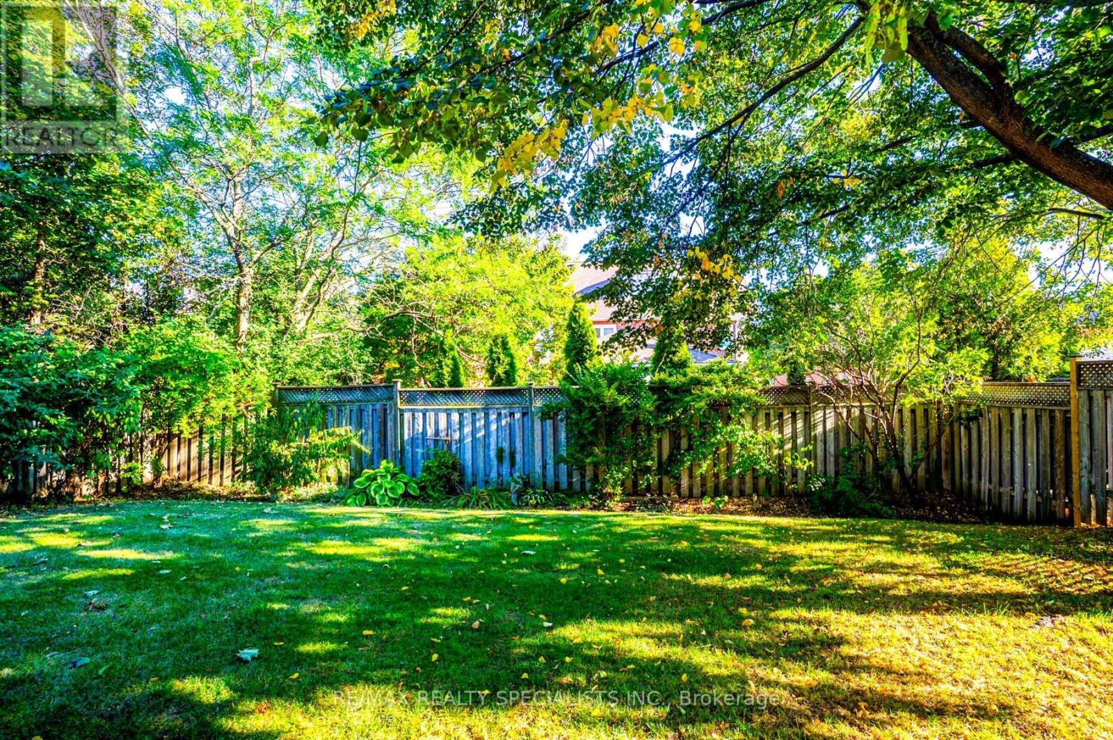 126 Westchester Road, Oakville, Ontario  L6H 6H9 - Photo 35 - W13829672