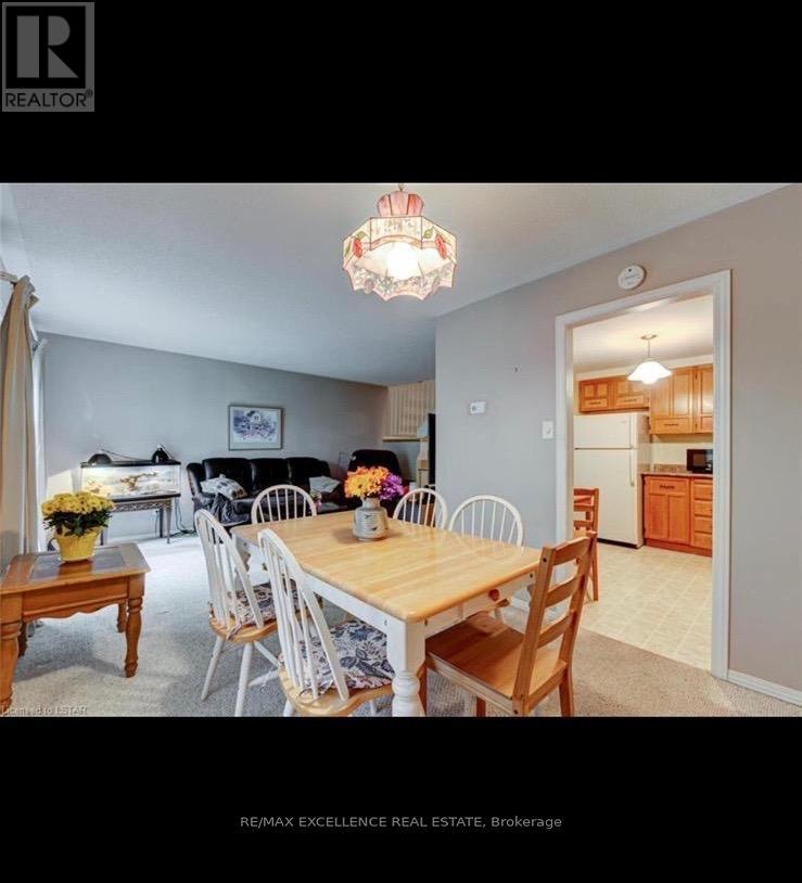 328 Wilkins Street, London South, Ontario  N6C 5B2 - Photo 4 - X14095690