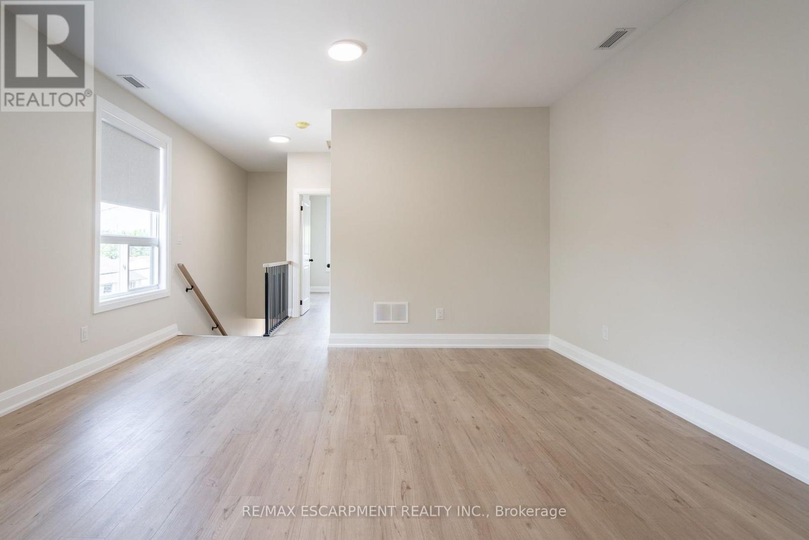 A - 9 Munn Street, Hamilton, Ontario  L8V 1J8 - Photo 8 - X14102356