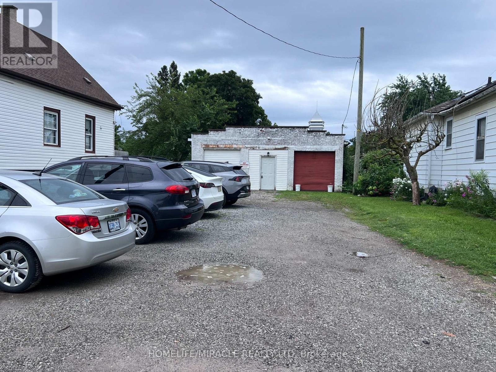 5470 Lewis Avenue, Niagara Falls, Ontario  L2G 3R7 - Photo 2 - X14102414