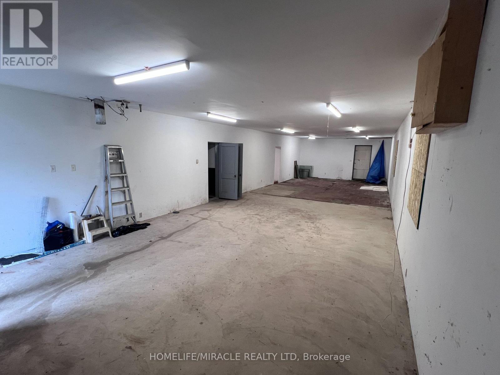 5470 Lewis Avenue, Niagara Falls, Ontario  L2G 3R7 - Photo 6 - X14102414