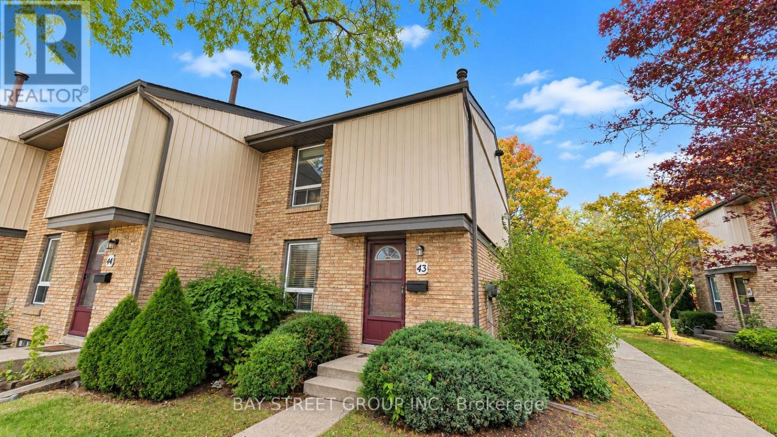 43 - 302 VINE STREET, St. Catharines, Ontario