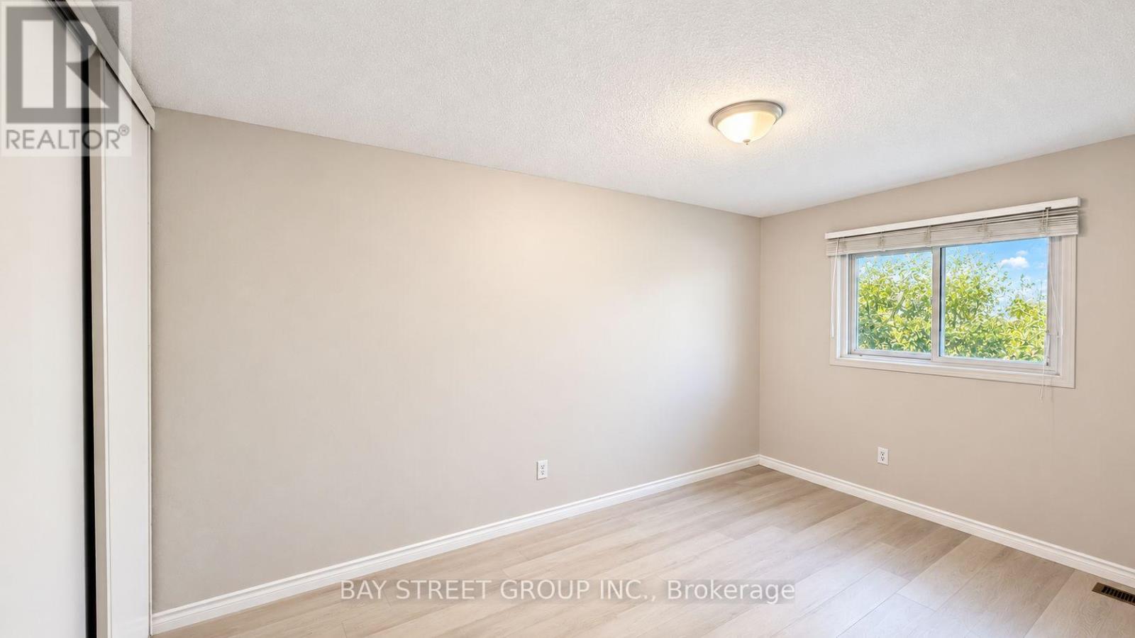 43 - 302 Vine Street, St. Catharines, Ontario  L2M 7M6 - Photo 13 - X14102444