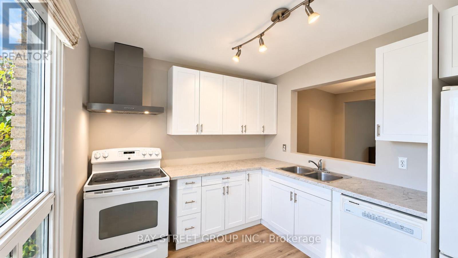43 - 302 Vine Street, St. Catharines, Ontario  L2M 7M6 - Photo 4 - X14102444