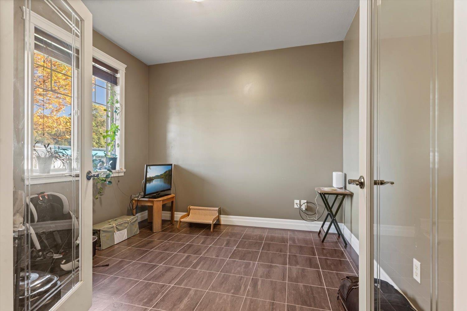 6898 CHEAM AVENUE|Agassiz