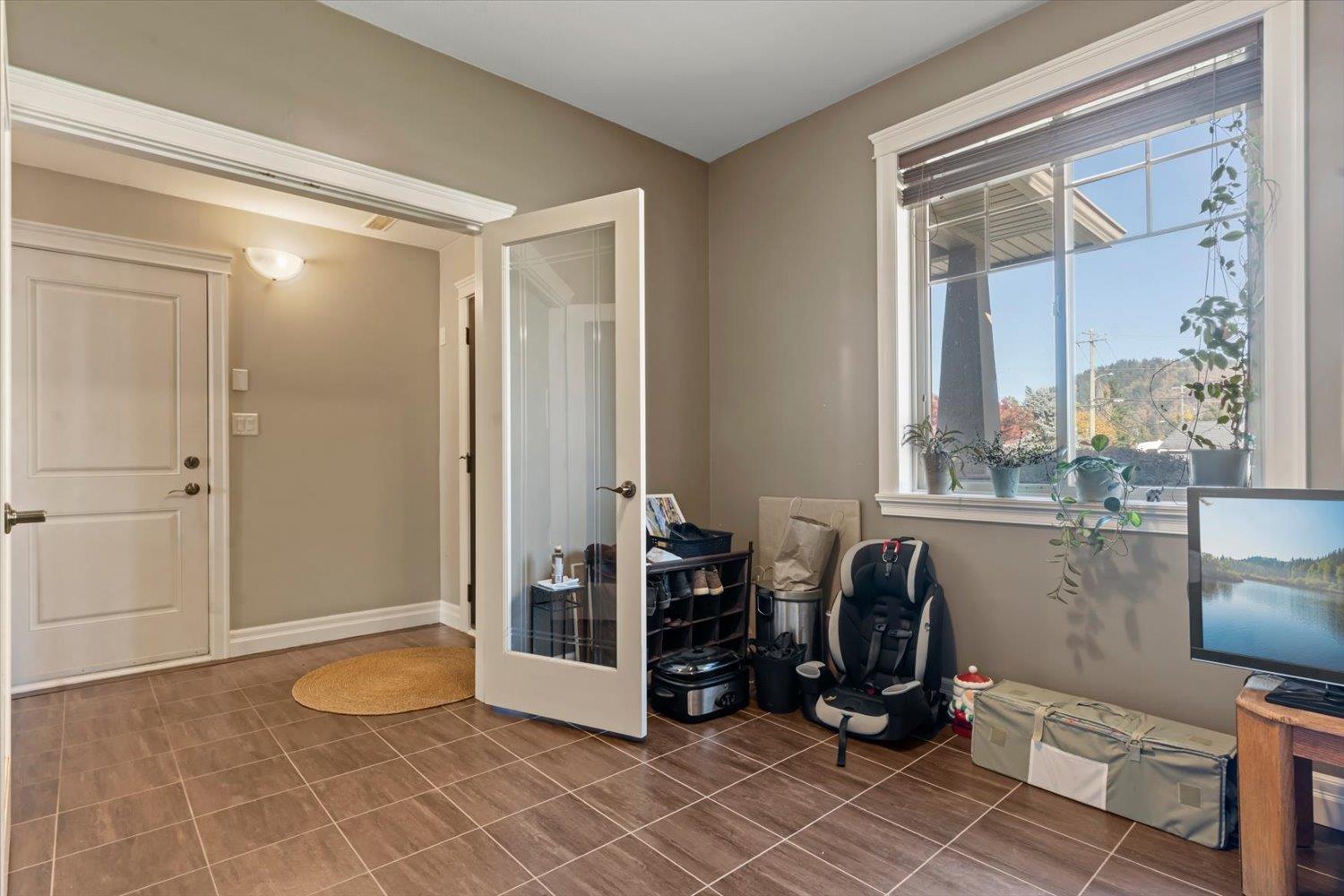 6898 CHEAM AVENUE|Agassiz