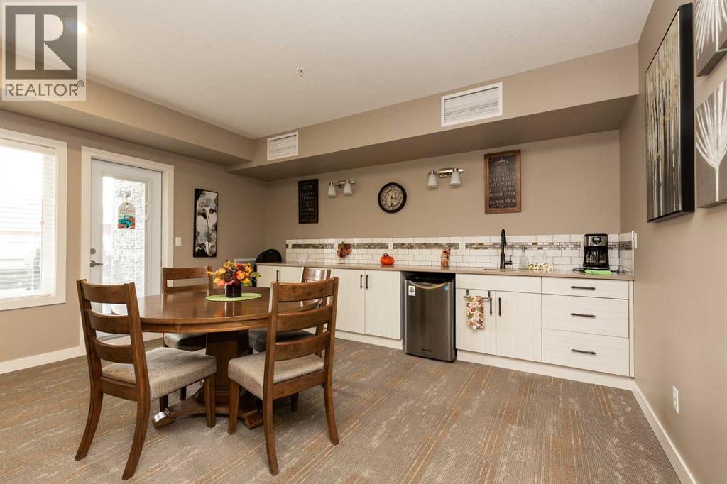 204, 173 Fairmont Boulevard S, Lethbridge, Alberta  T1K 7G4 - Photo 22 - A2351621