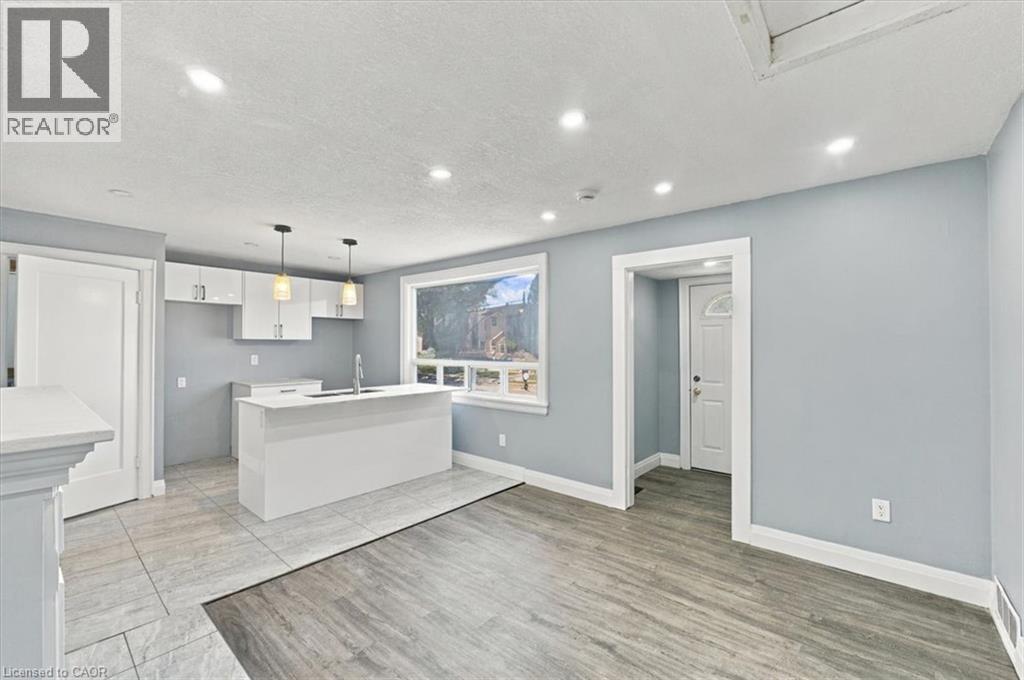 82 Norfolk Avenue, Cambridge, Ontario  N1R 3T9 - Photo 3 - 40866108