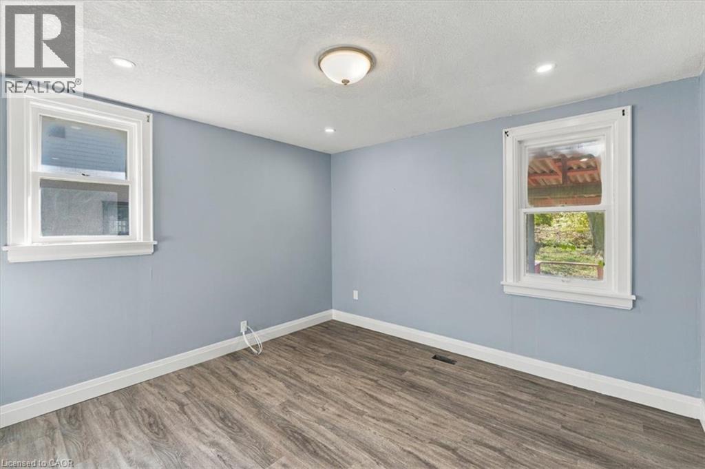 82 Norfolk Avenue, Cambridge, Ontario  N1R 3T9 - Photo 15 - 40866108
