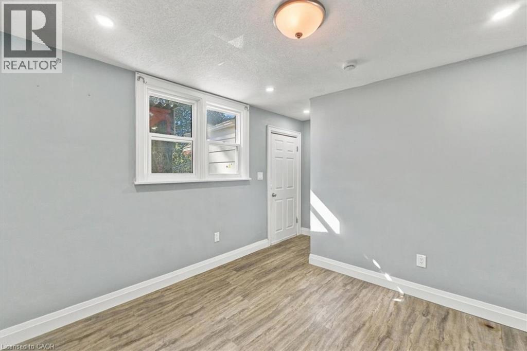 82 Norfolk Avenue, Cambridge, Ontario  N1R 3T9 - Photo 11 - 40866108