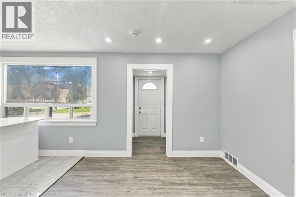 82 Norfolk Avenue, Cambridge, Ontario  N1R 3T9 - Photo 13 - 40866108