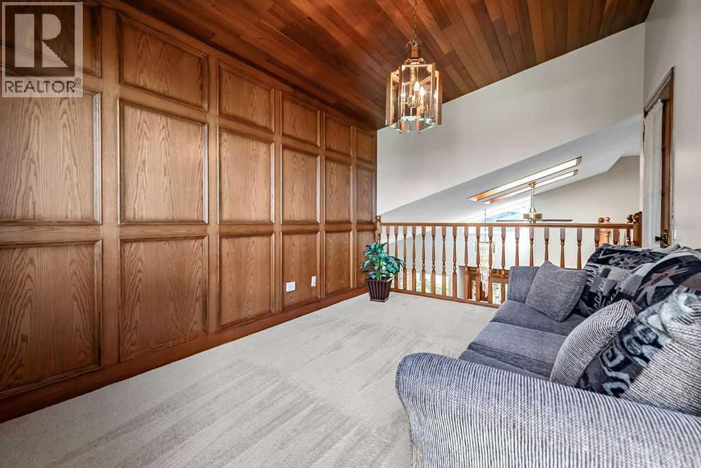 56 Bernard Way NW, Calgary, Alberta  T3K 2E9 - Photo 19 - A2349994