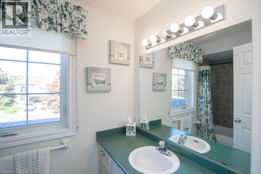 7 Falconridge Drive, Hamilton, Ontario  L9B 2P2 - Photo 26 - 40872929