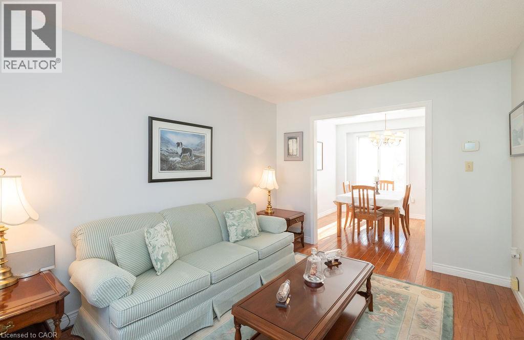 7 Falconridge Drive, Hamilton, Ontario  L9B 2P2 - Photo 6 - 40872929
