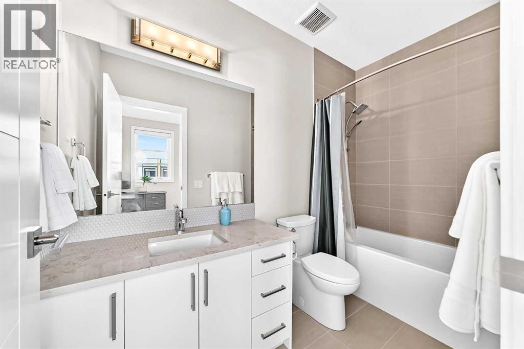 16 Lebel Crescent NW, Calgary, Alberta  T3B 6G6 - Photo 26 - A2350608