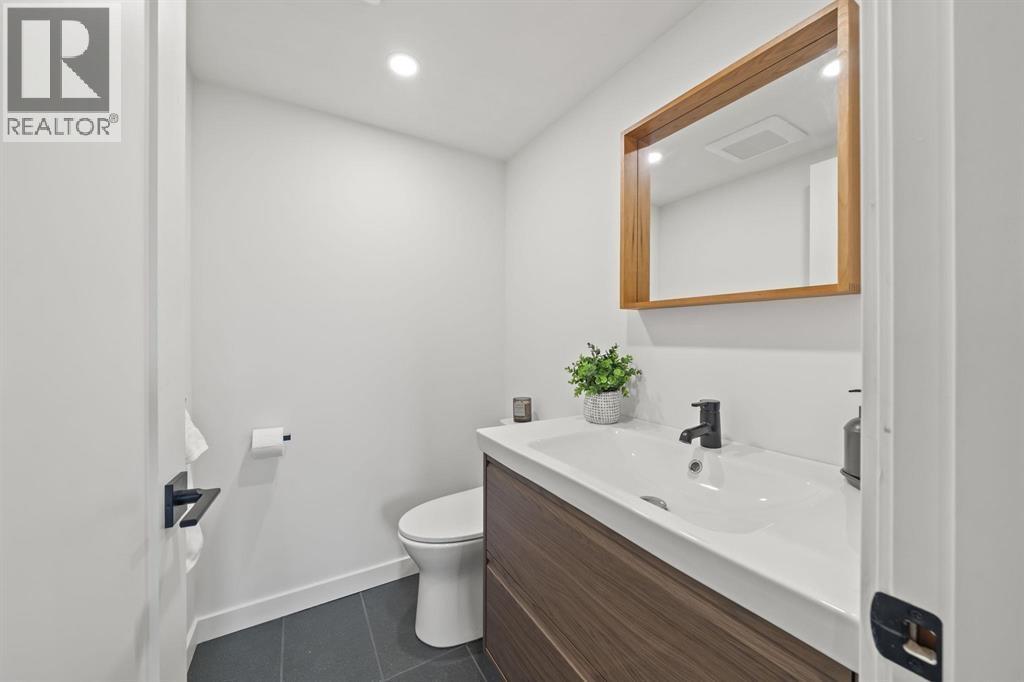 206 327 W 2nd Street, North Vancouver, British Columbia  V7M 1E2 - Photo 8 - R3177350