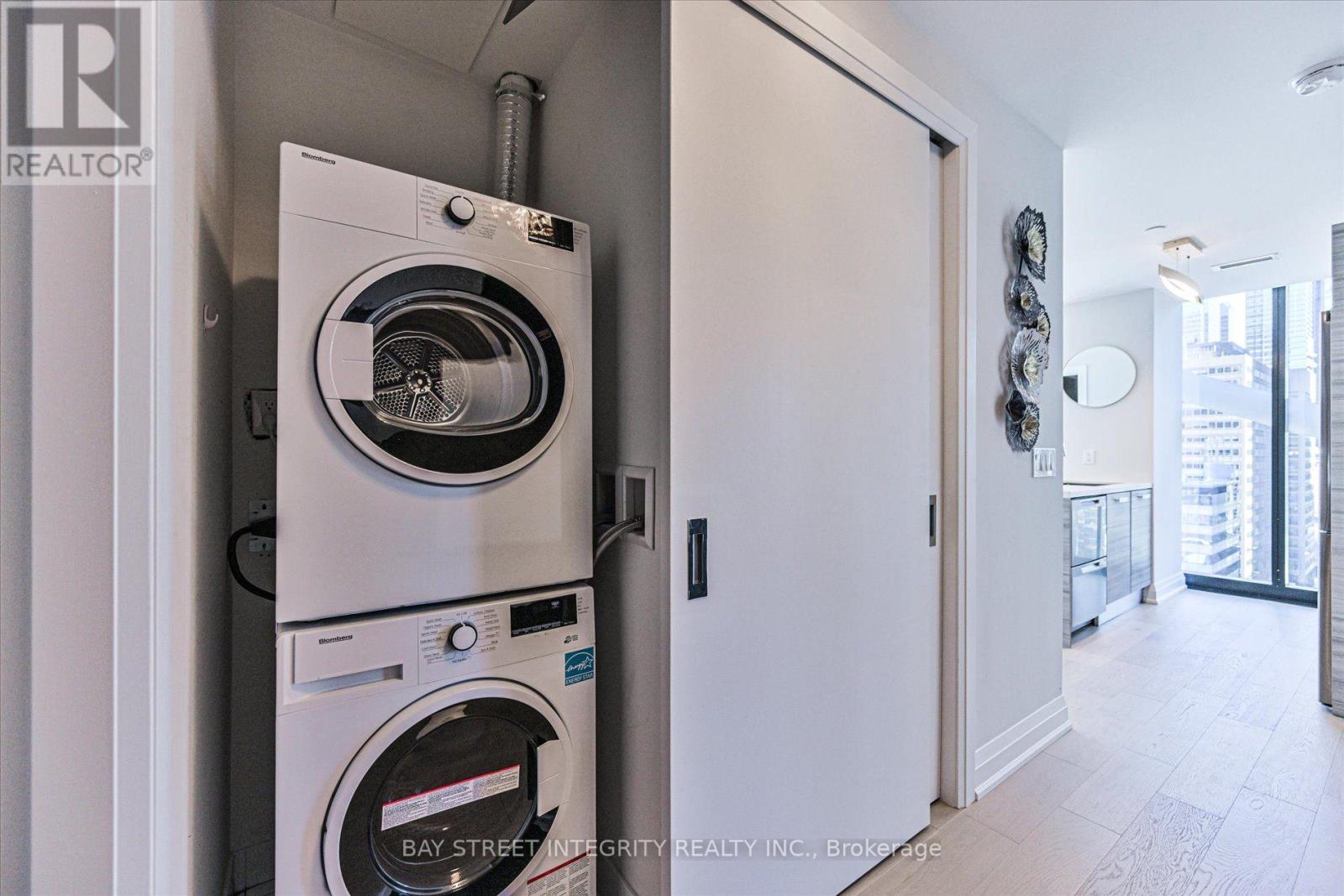 1403 - 224 King Street W, Toronto, Ontario  M5H 0A6 - Photo 24 - C14102728