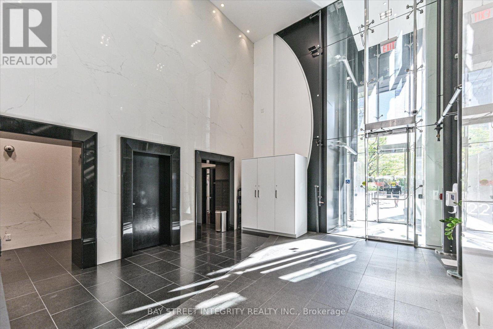 1403 - 224 King Street W, Toronto, Ontario  M5H 0A6 - Photo 30 - C14102728
