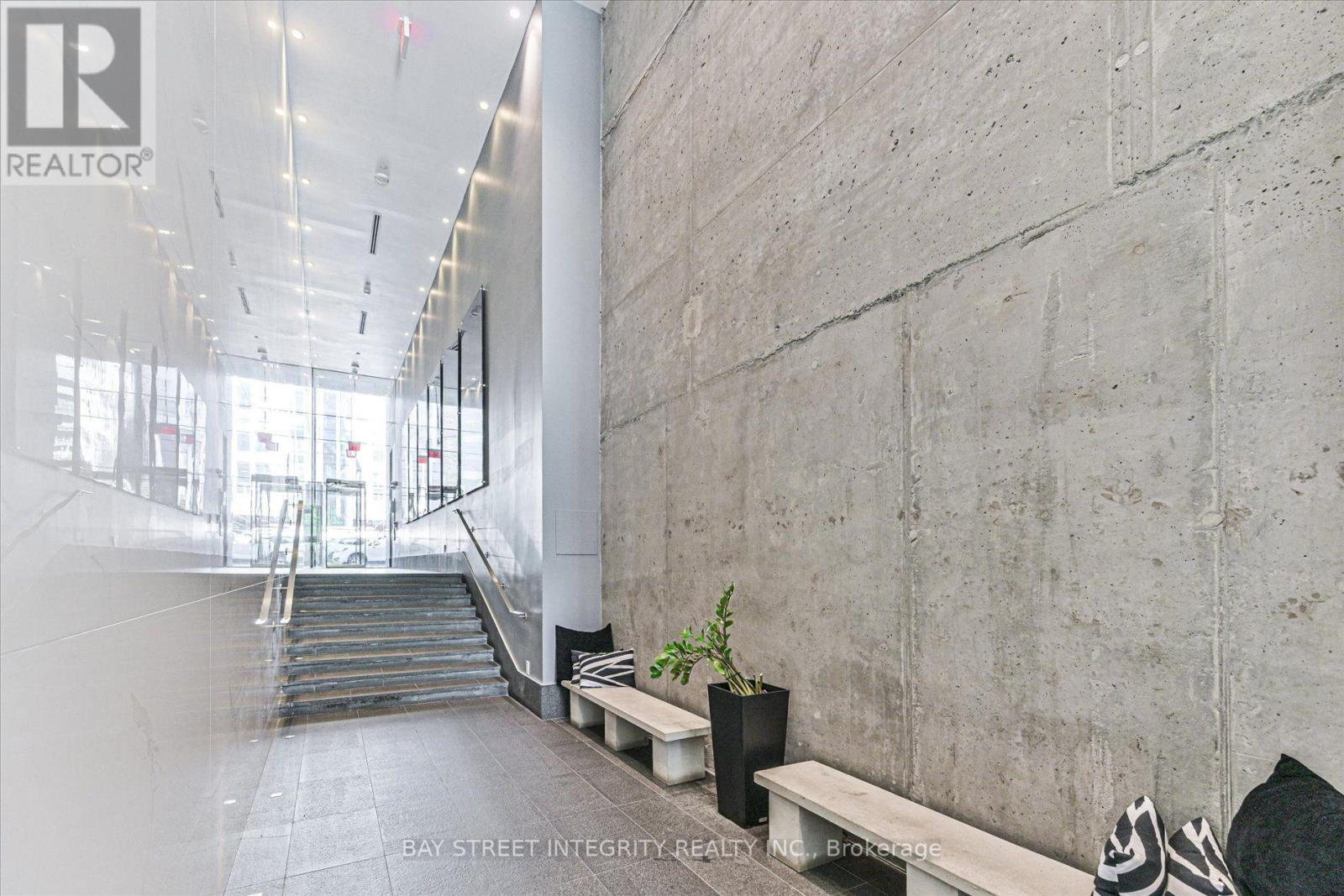 1403 - 224 King Street W, Toronto, Ontario  M5H 0A6 - Photo 31 - C14102728