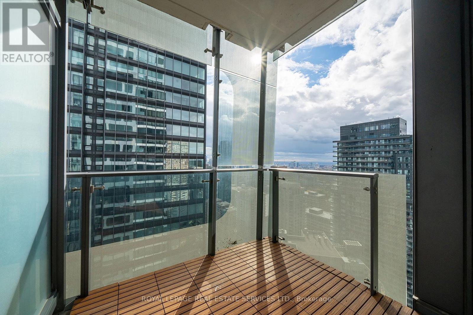 3704 - 5 St Joseph Street, Toronto, Ontario  M4Y 1J6 - Photo 12 - C14102778