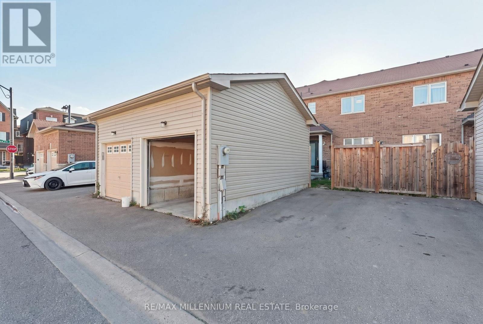 2557 Canadian Street, Pickering, Ontario  L1X 0C7 - Photo 44 - E14102690