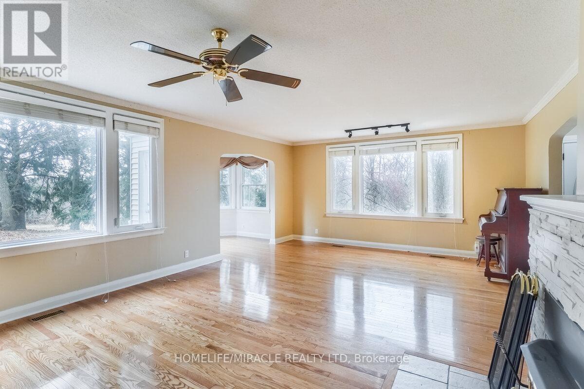 520 Gillmoss Road, Pickering, Ontario  L1W 3J4 - Photo 10 - E14102766