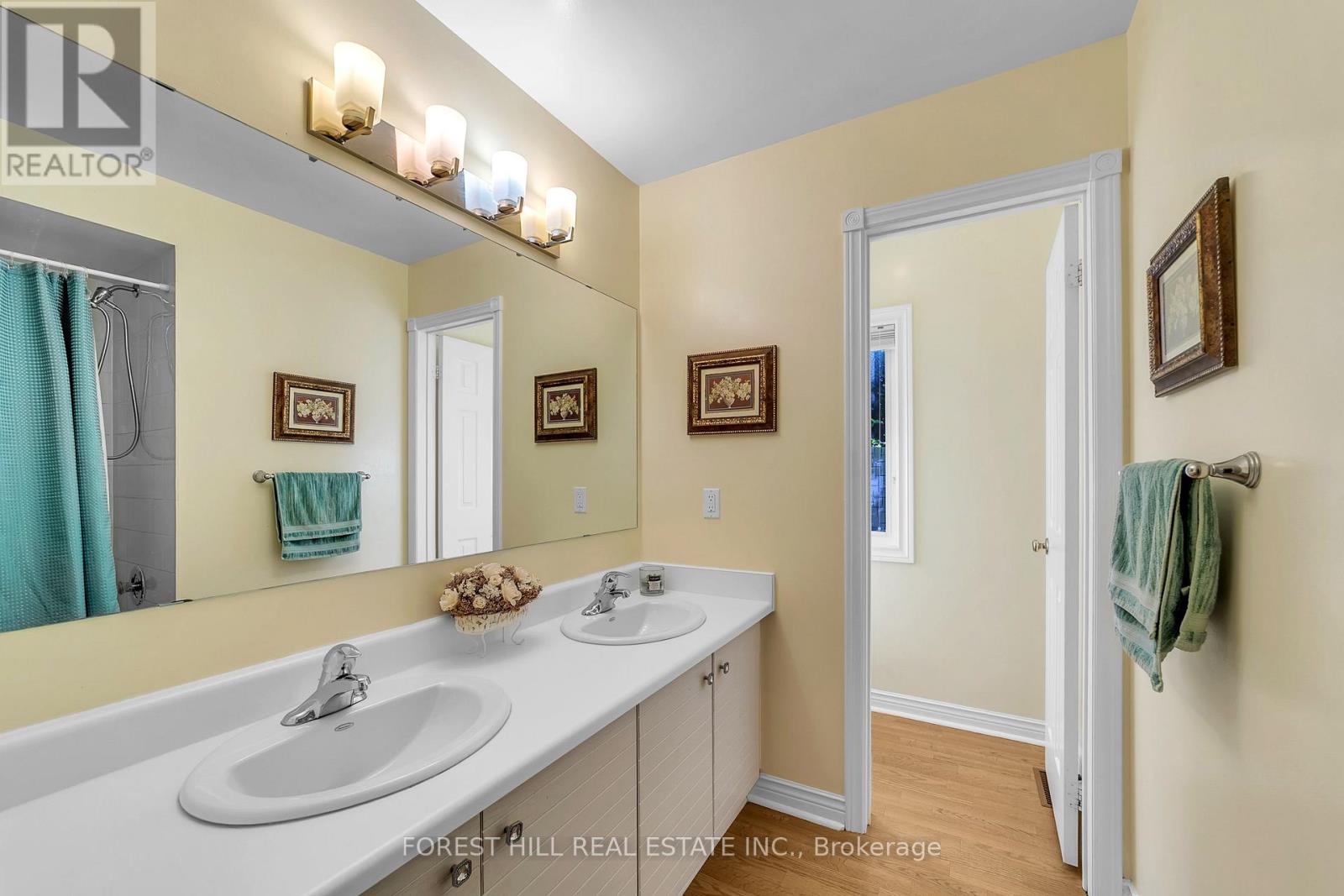 15 Theobalds Circle, Richmond Hill (Mill Pond), Ontario  L4C 9C7 - Photo 22 - N14102756