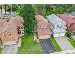 591 PLANTATION GATE, Newmarket, Ontario