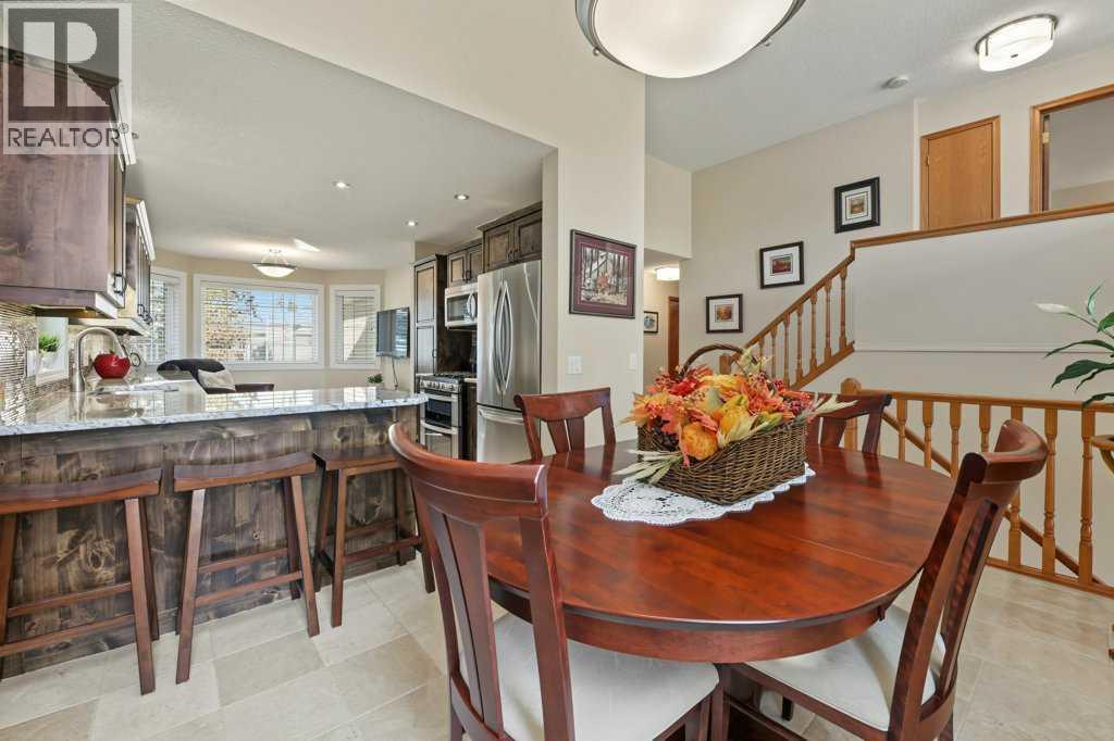51 Douglasbank Gardens SE, Calgary, Alberta  T2Z 2C9 - Photo 12 - A2349868