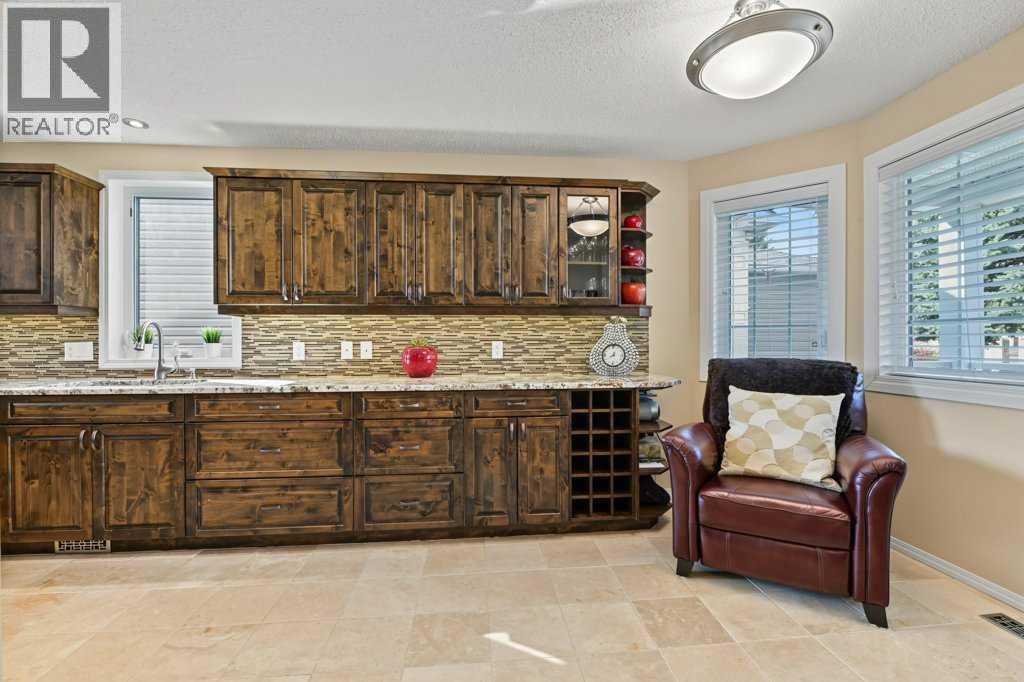 51 Douglasbank Gardens SE, Calgary, Alberta  T2Z 2C9 - Photo 5 - A2349868
