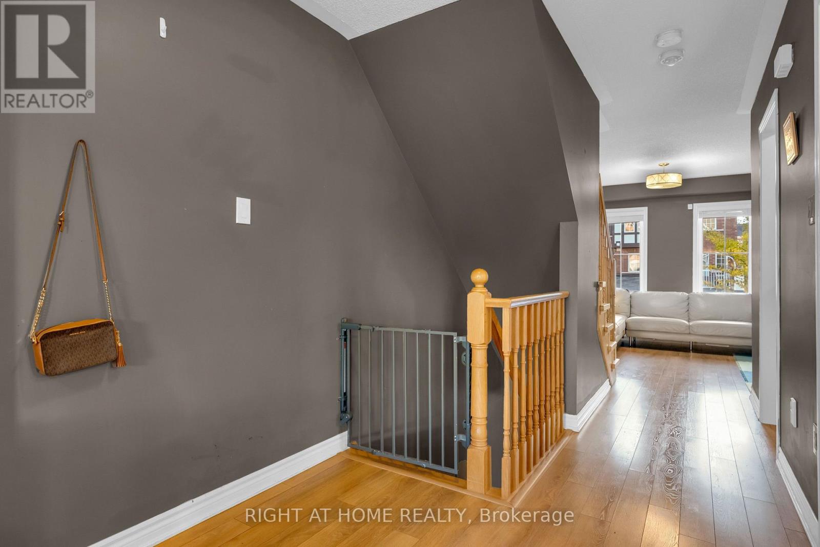 1626 Leblanc Court, Milton, Ontario  L9E 0A4 - Photo 10 - W14102654