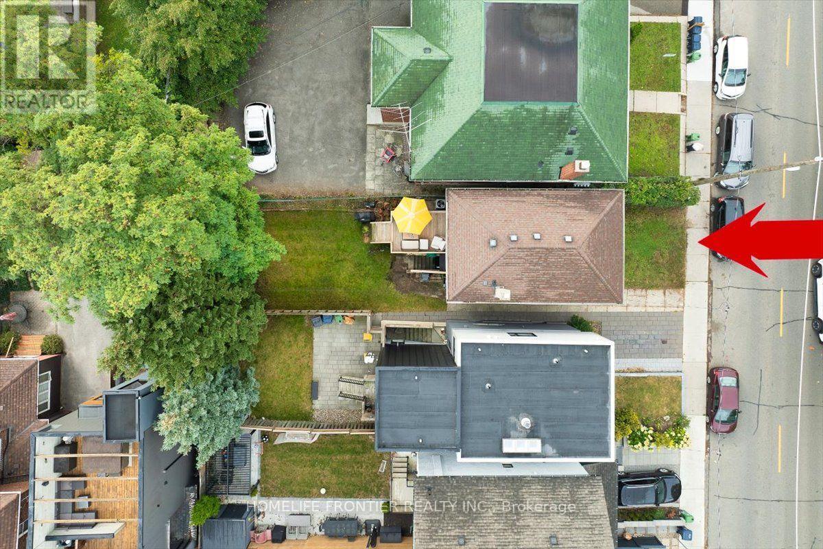 345 Windermere Avenue, Toronto, Ontario  M6S 3L1 - Photo 8 - W14102670