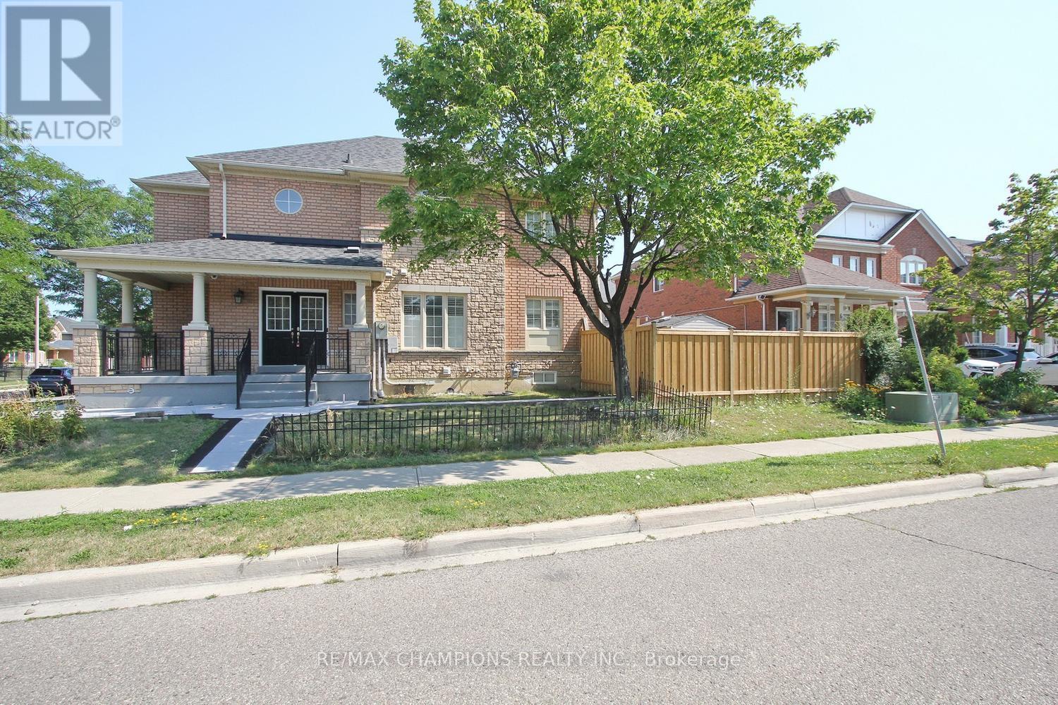 28 EGYPT DRIVE, Brampton, Ontario