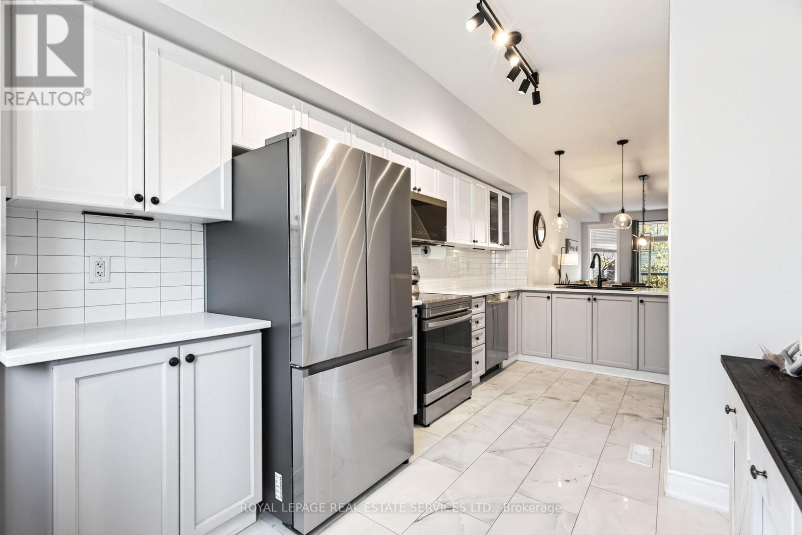 2453 Scholars Common, Burlington (Mountainside), Ontario  L7P 2W2 - Photo 9 - W14102696