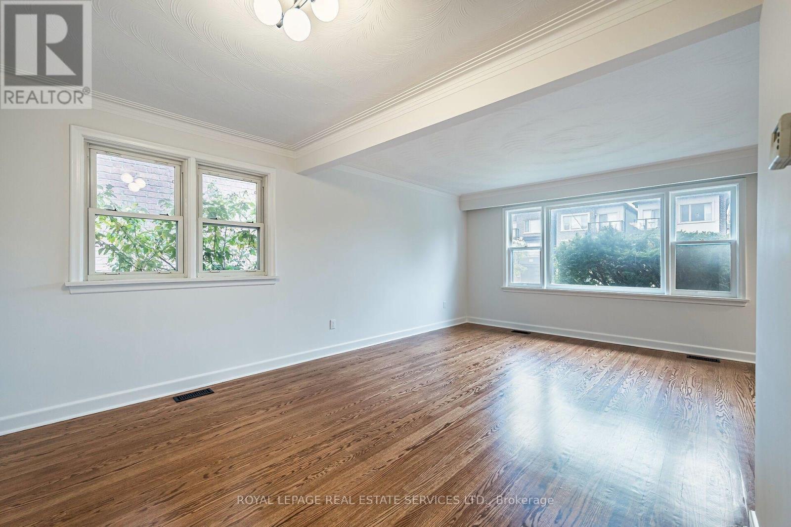 454 Rimilton Avenue, Toronto, Ontario  M8W 2G8 - Photo 15 - W14102734