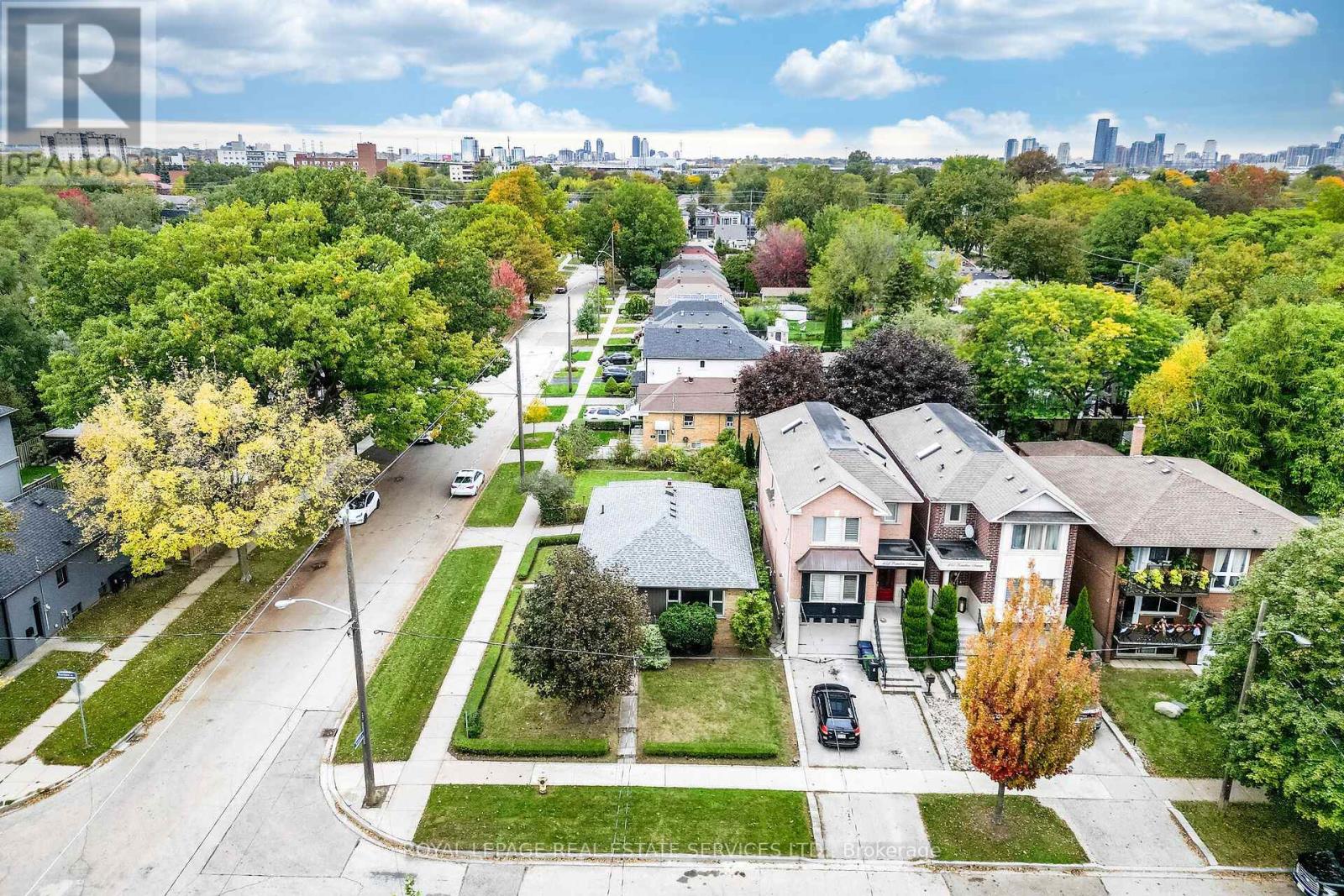 454 Rimilton Avenue, Toronto, Ontario  M8W 2G8 - Photo 44 - W14102734