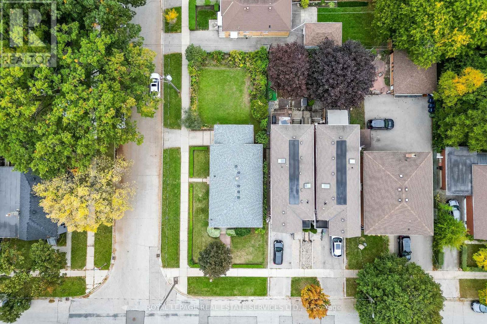 454 Rimilton Avenue, Toronto, Ontario  M8W 2G8 - Photo 45 - W14102734