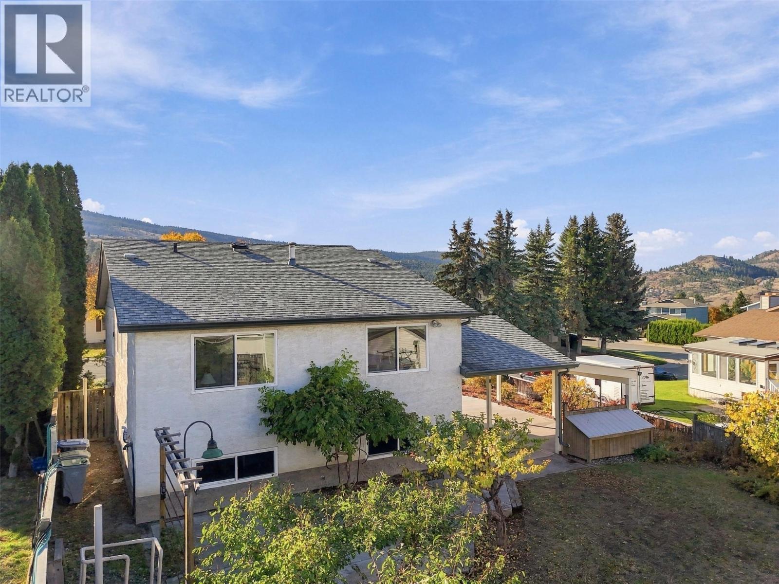 1923 Gladstone Drive