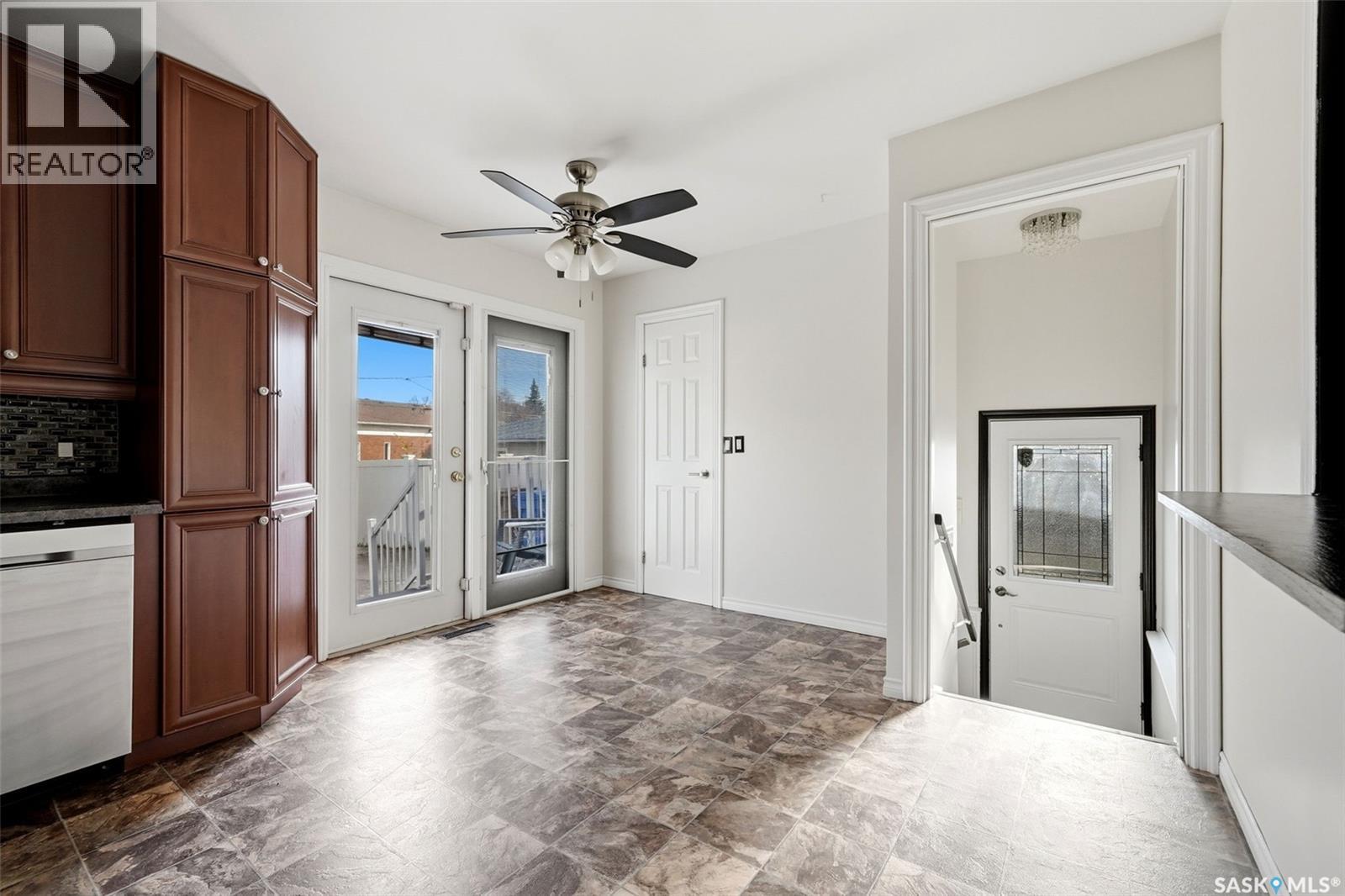 4523 England Road, Regina, Saskatchewan  S4R 4P6 - Photo 10 - SK051625